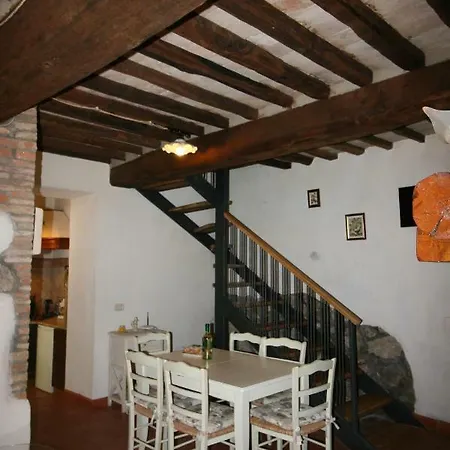 Holiday home Il Mulino Del Rigualdo Torniella